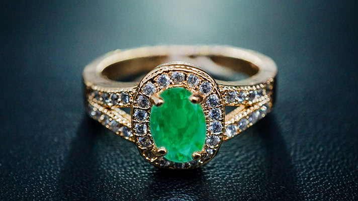 A Beginner's Guide to Emerald Rings