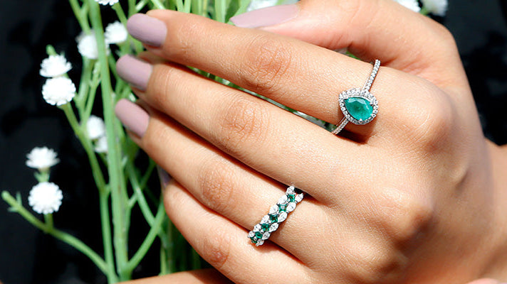 In Which Finger Should Emerald Ring be Worn