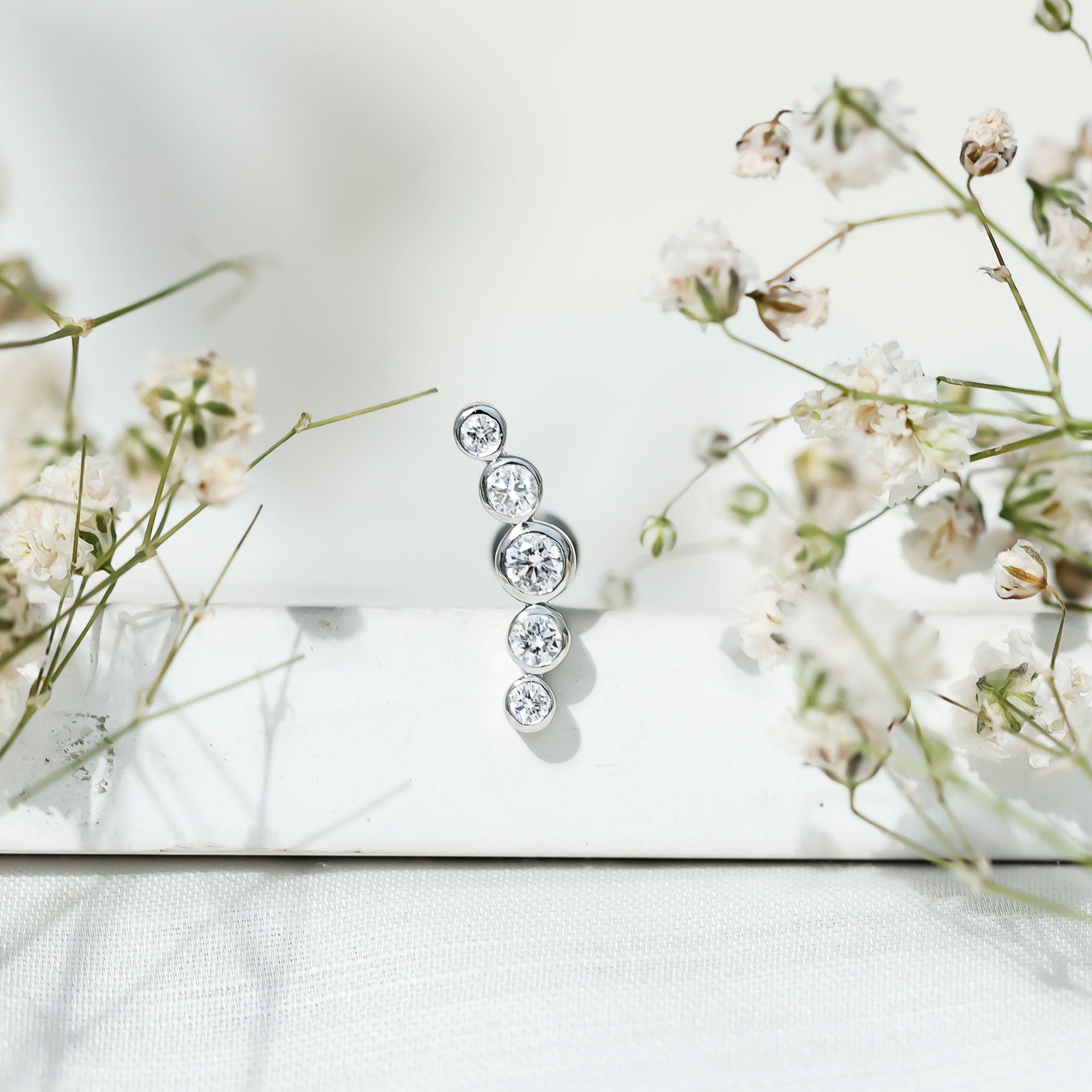 Graduated Style Diamond Crawler Earring for Helix Piercing Lab - ( EF-VS ) - Rosec Jewels