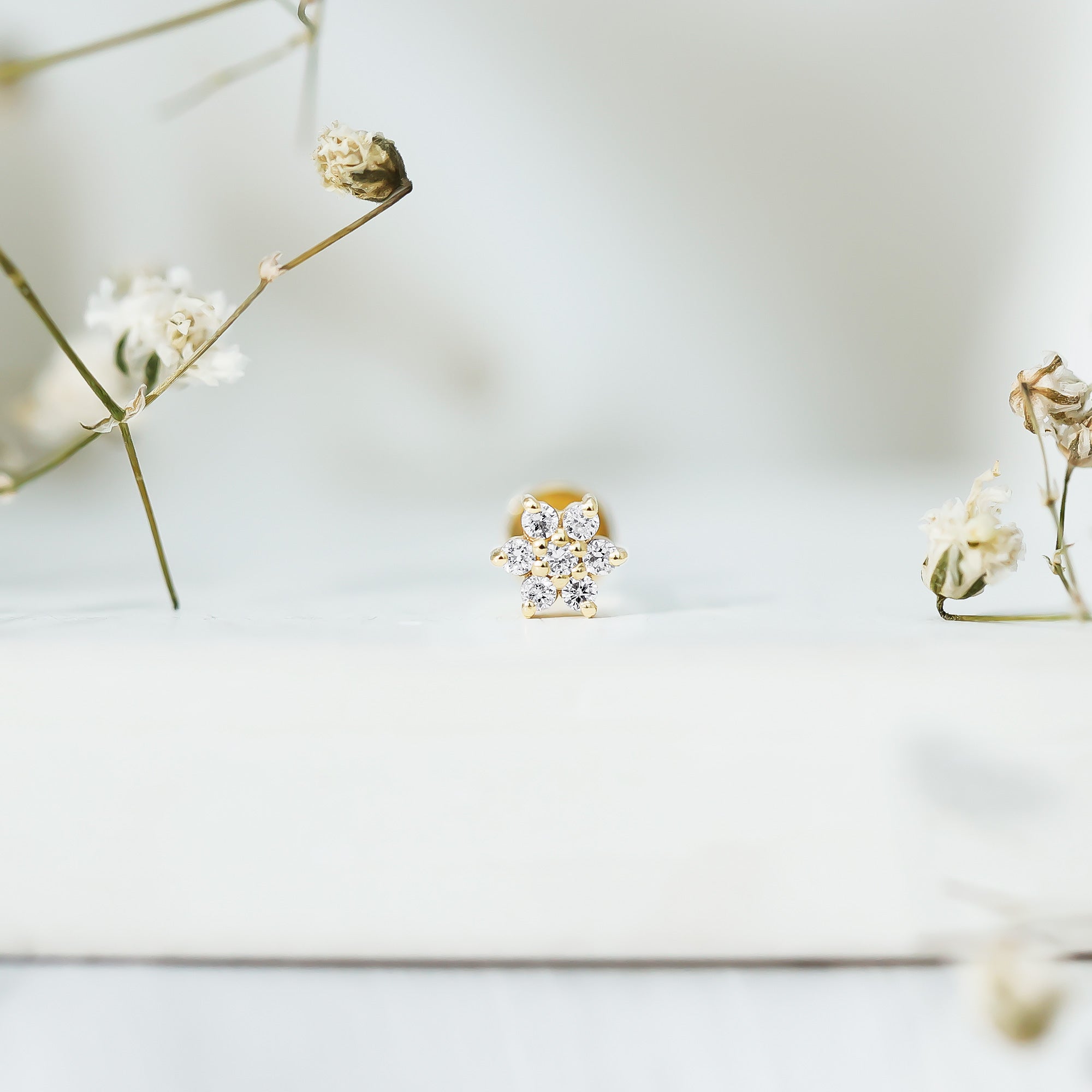 Simple Diamond Flower Cartilage Earring Natural - ( HI-SI ) - Rosec Jewels
