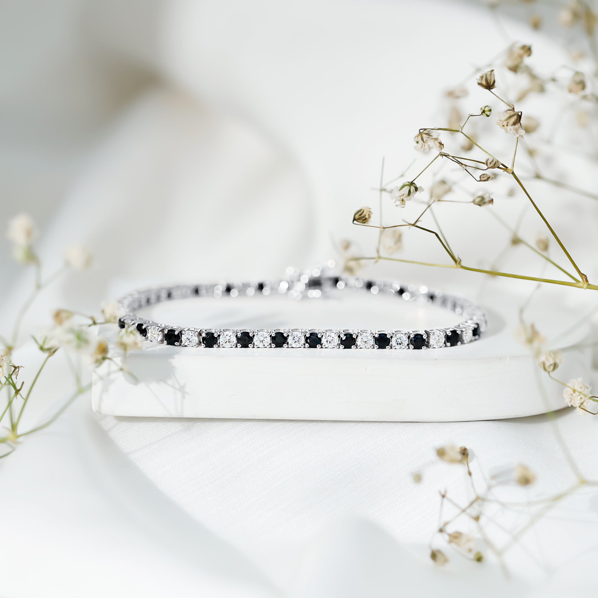 Prong Set Certified Lab Grown Black and White Diamond Tennis Bracelet AAAA ( Synthetic ) - Rosec Jewels