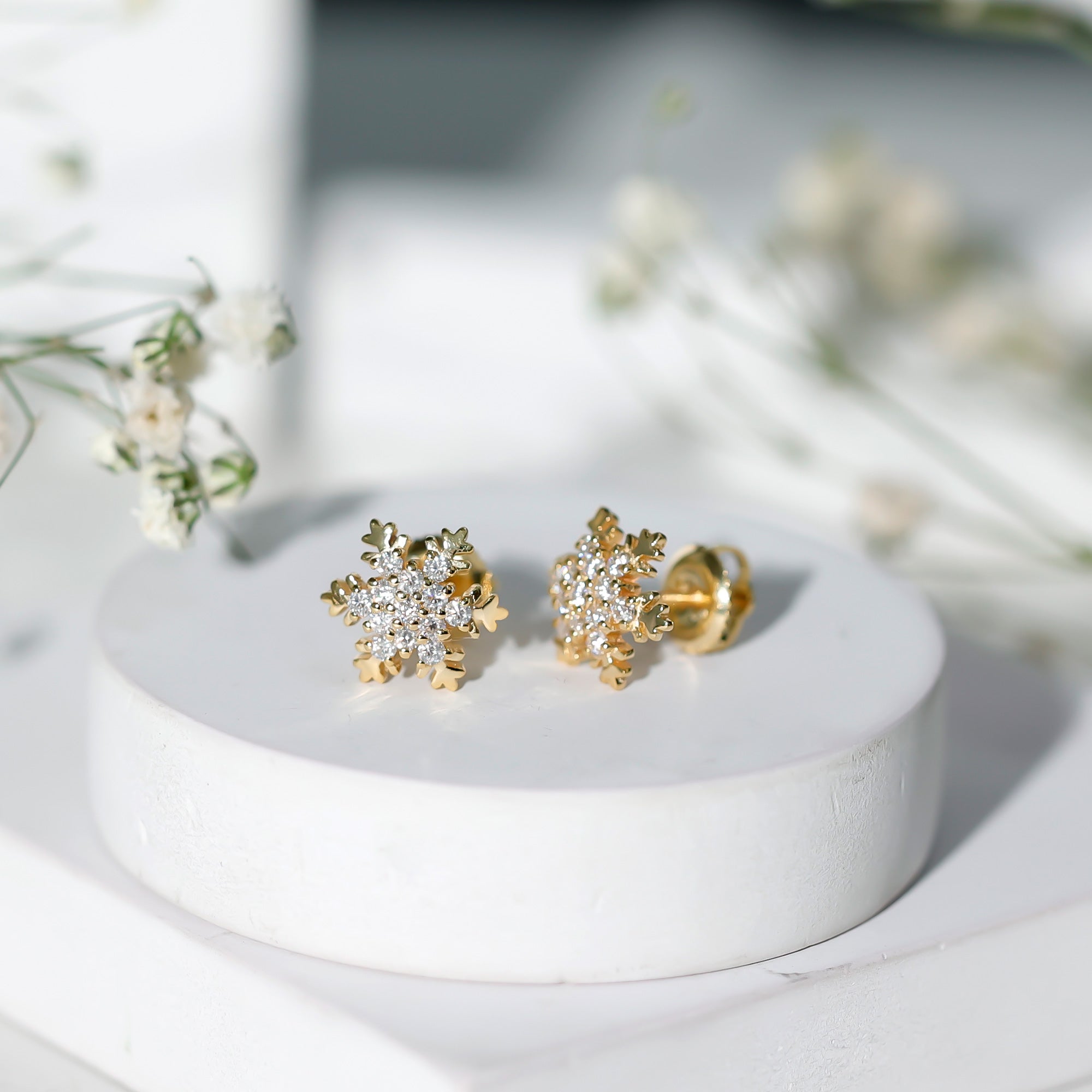 Certified Moissanite Winter Snowflake Stud Earrings D-VS1 - Rosec Jewels
