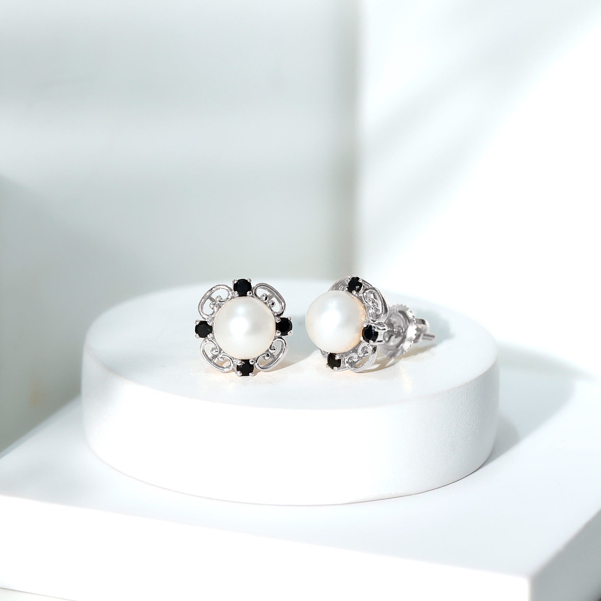 Vintage Style Freshwater Pearl and Black Onyx Stud Earrings AAA - Rosec Jewels