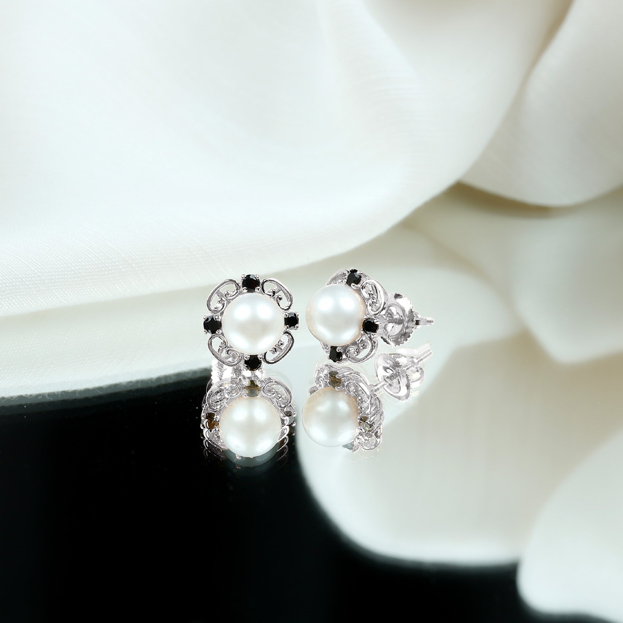 Vintage Style Freshwater Pearl and Black Onyx Stud Earrings AAA - Rosec Jewels