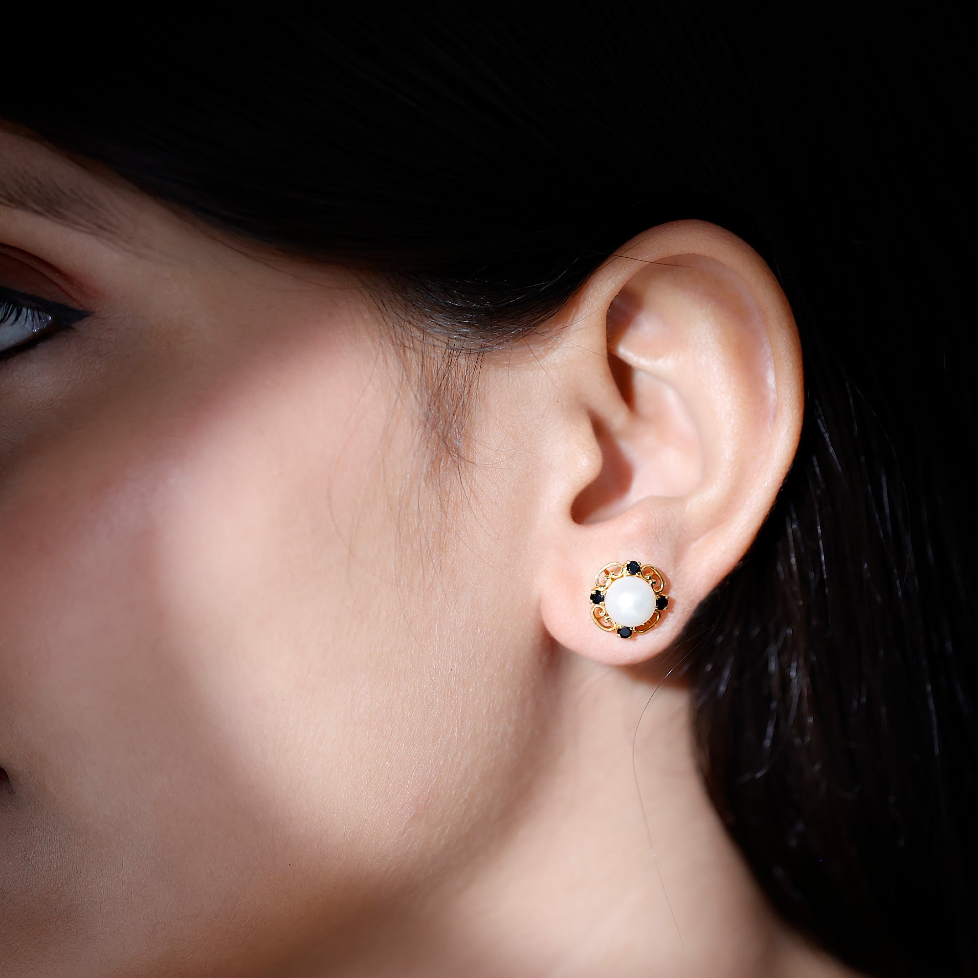 Vintage Style Freshwater Pearl and Black Onyx Stud Earrings AAA - Rosec Jewels