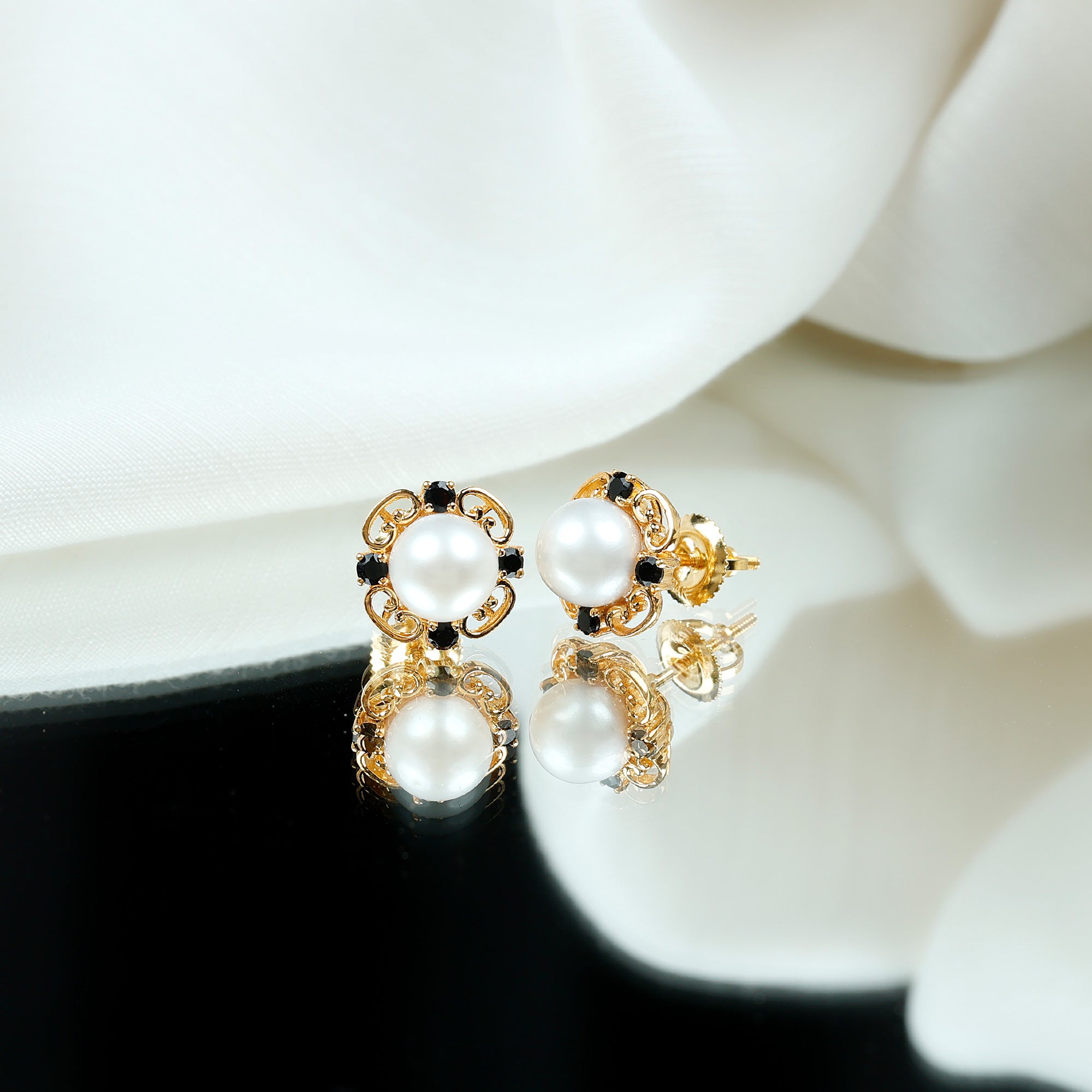 Vintage Style Freshwater Pearl and Black Onyx Stud Earrings AAA - Rosec Jewels