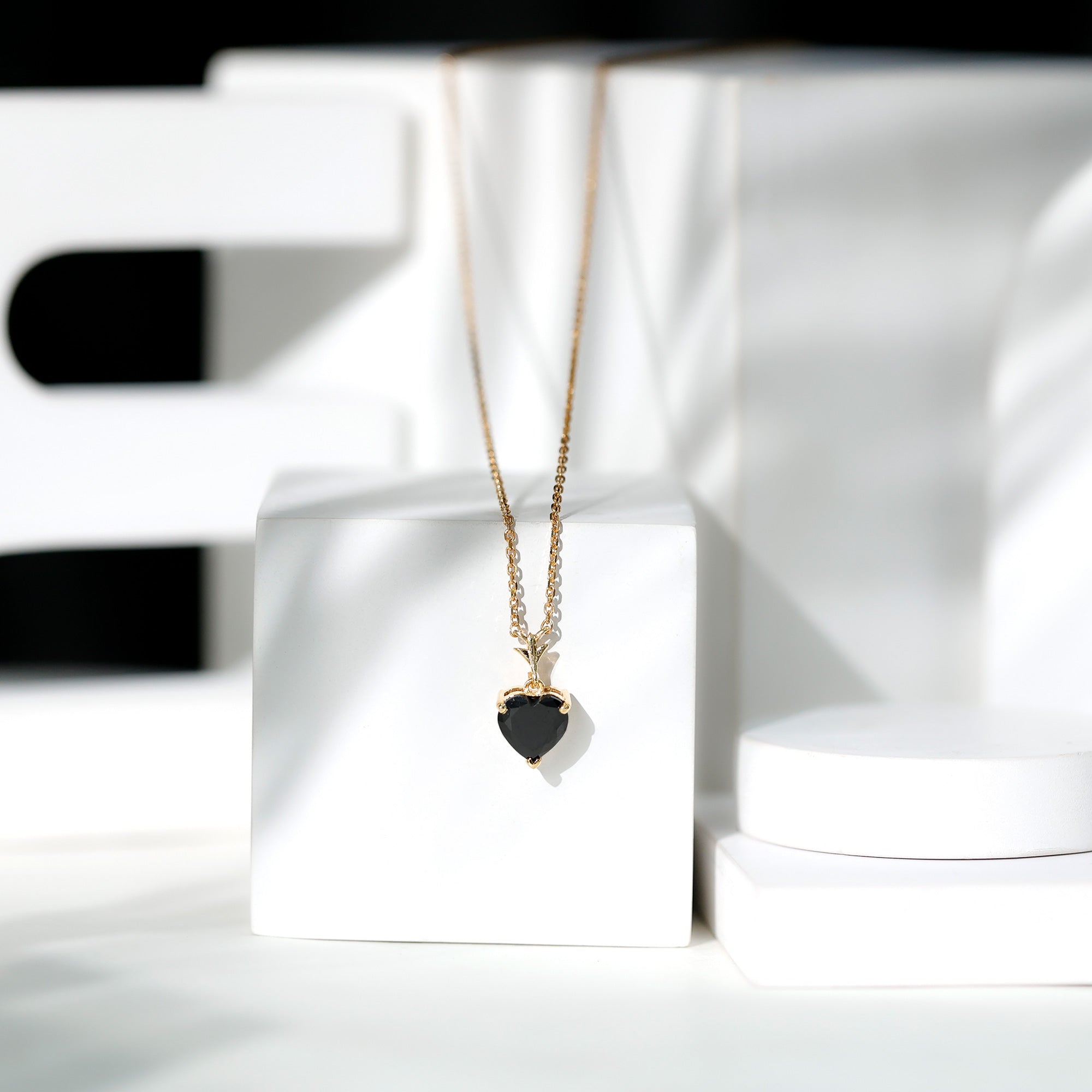 2 CT Heart Shape Black Onyx Solitaire Pendant AAA - Rosec Jewels