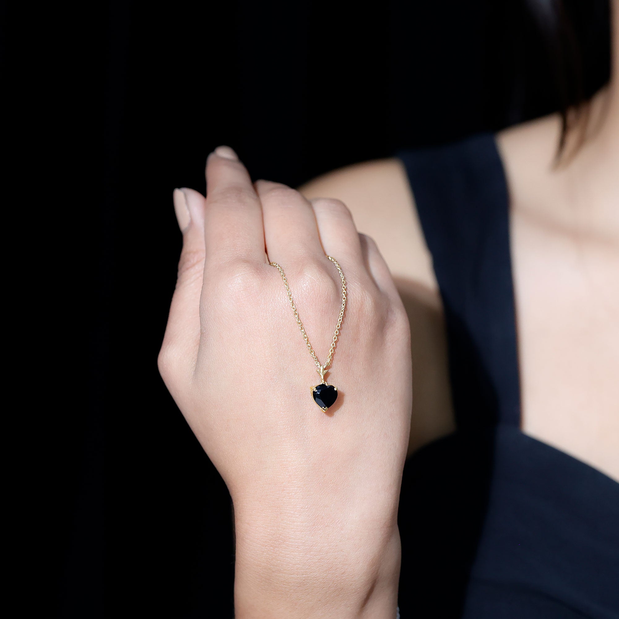 2 CT Heart Shape Black Onyx Solitaire Pendant AAA - Rosec Jewels
