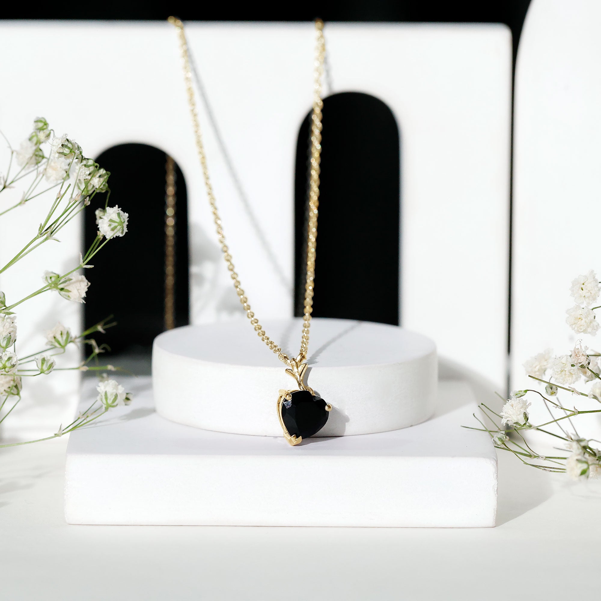 2 CT Heart Shape Black Onyx Solitaire Pendant AAA - Rosec Jewels