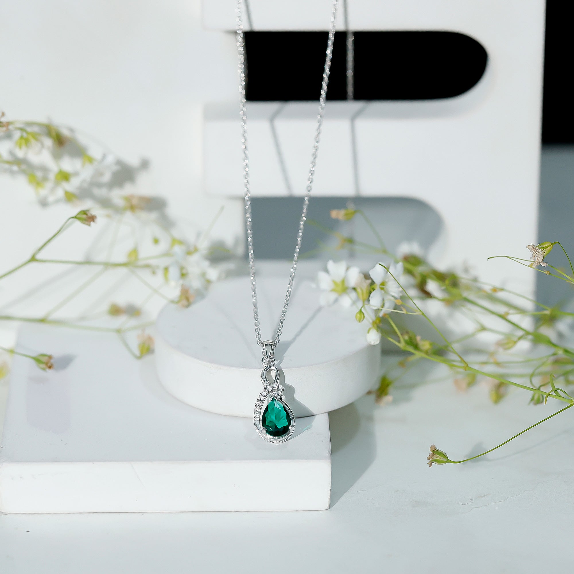 Certified Lab Grown Emerald Designer Necklace with Diamond AAAA - Rosec Jewels