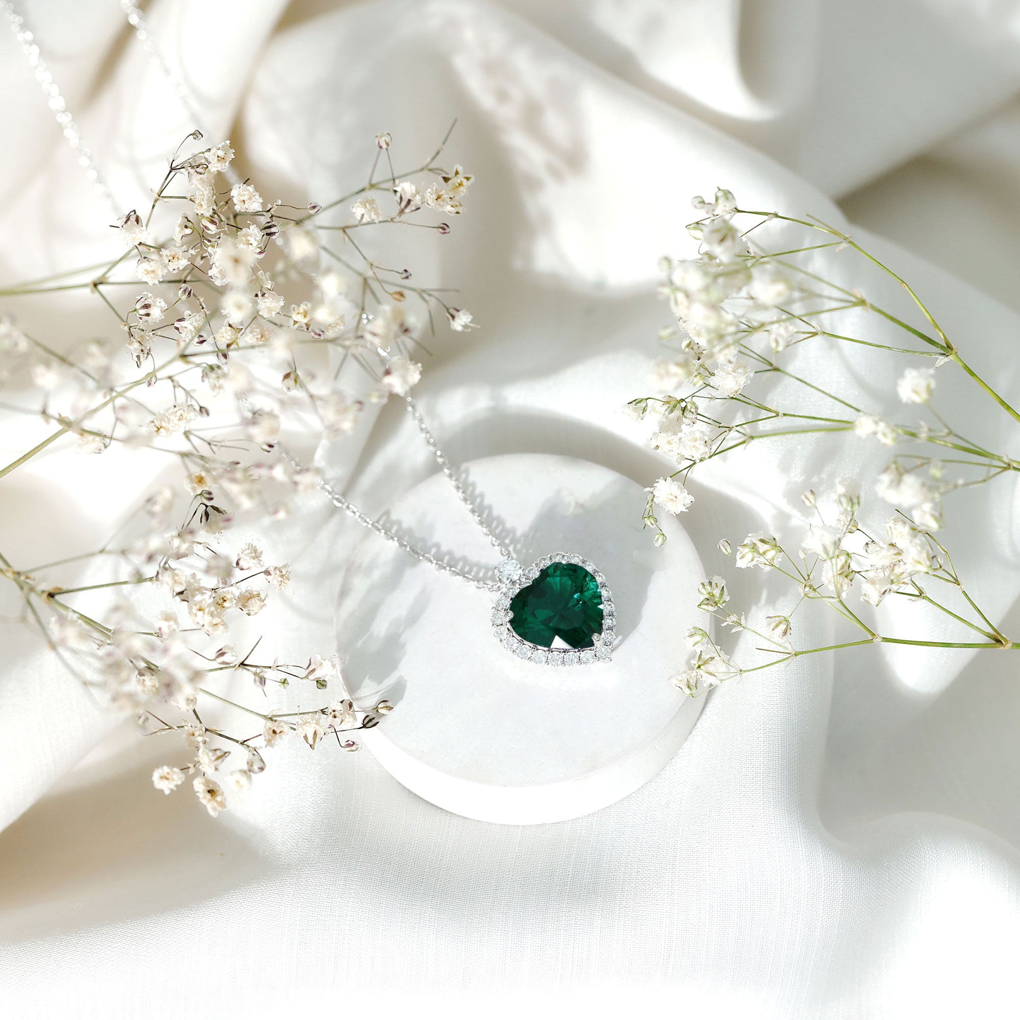 Lab Created 5.6 Carat Emerald Moissanite Heart Pendant Necklace AAAA - Rosec Jewels