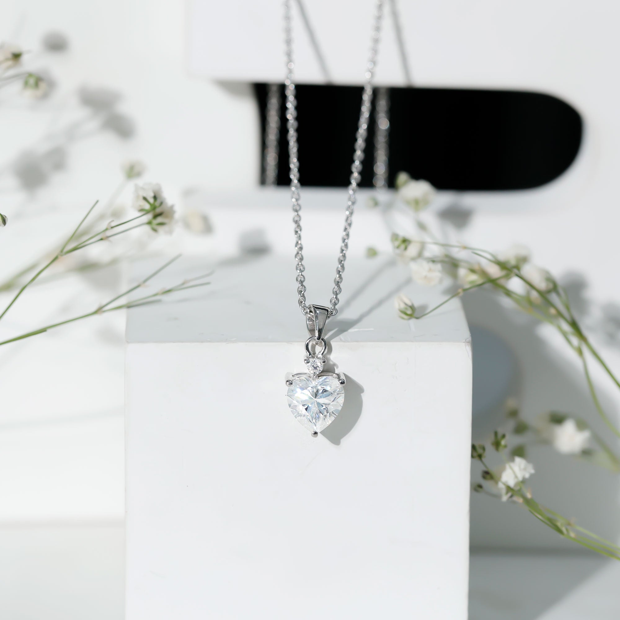 Certified 2 Carat Moissanite Solitaire Heart Necklace D-VS1 - Rosec Jewels