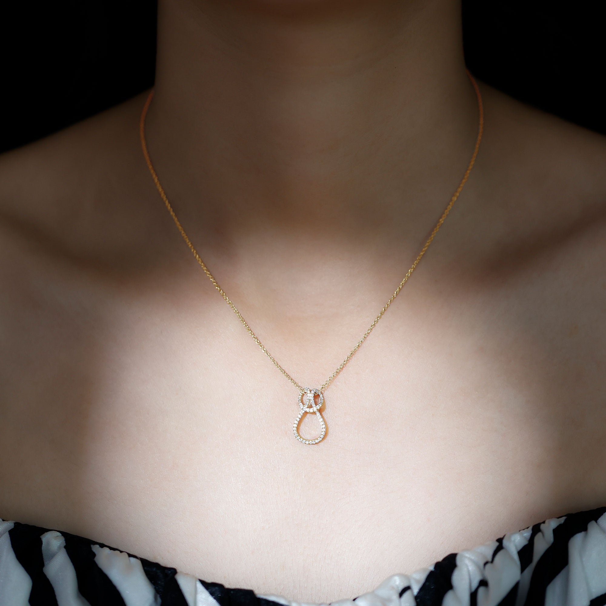 Classic Moissanite Twisted Infinity Pendant Necklace D-VS1 - Rosec Jewels