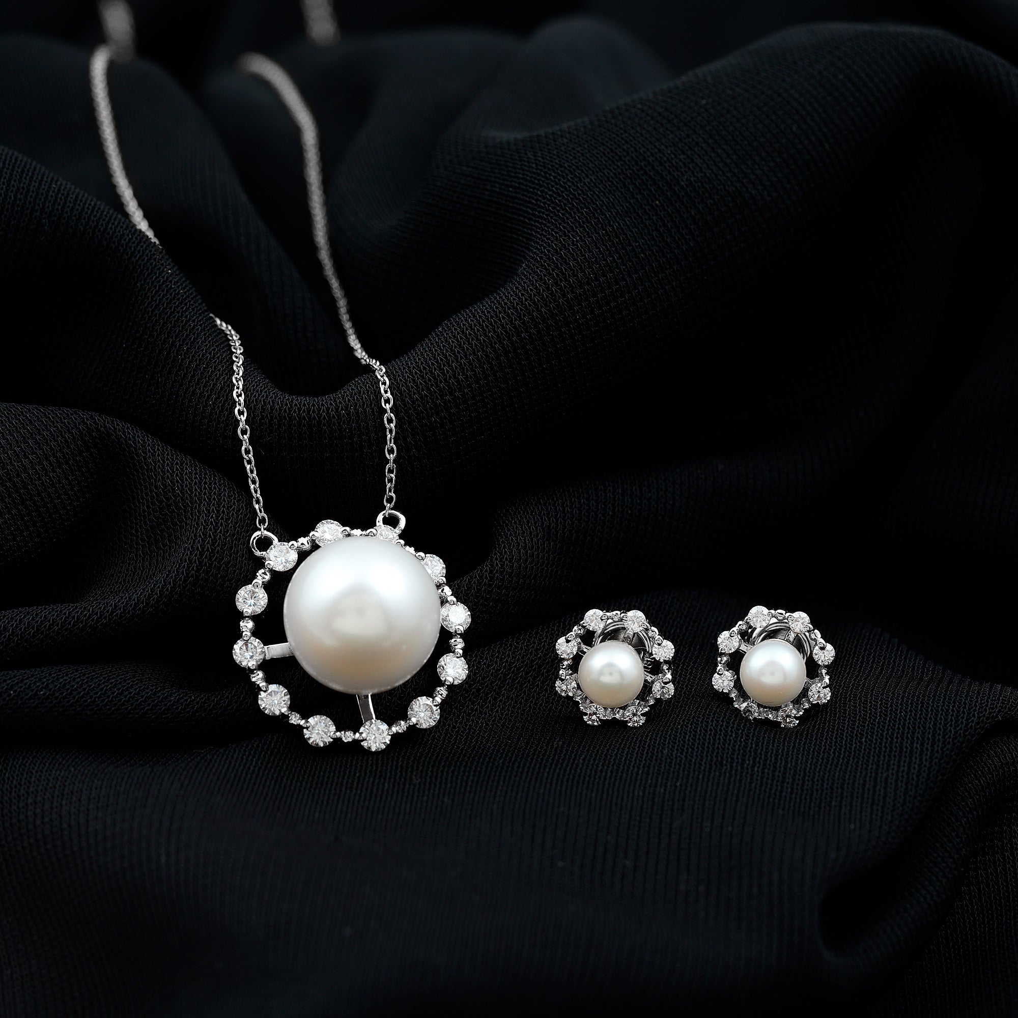 14 Carat Freshwater Pearl Halo Necklace and Earrings Set with Certificate AAA - Rosec Jewels