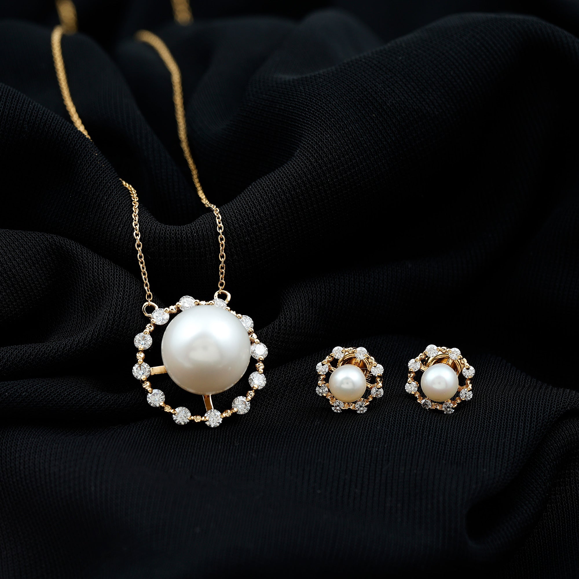 14 Carat Freshwater Pearl Halo Necklace and Earrings Set with Certificate AAA - Rosec Jewels