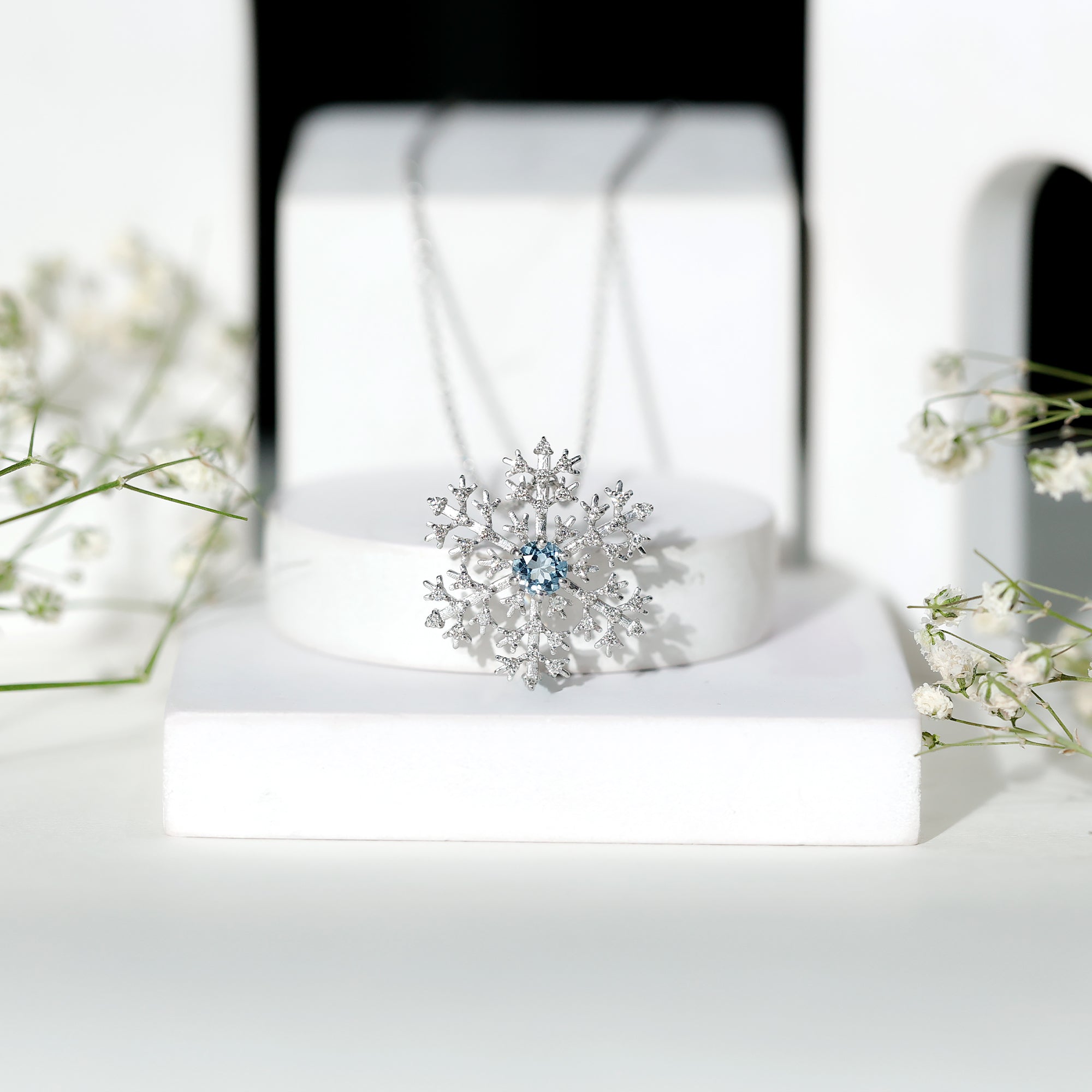 Snowflake Pendant Necklace with Aquamarine and Diamond AAA - Rosec Jewels