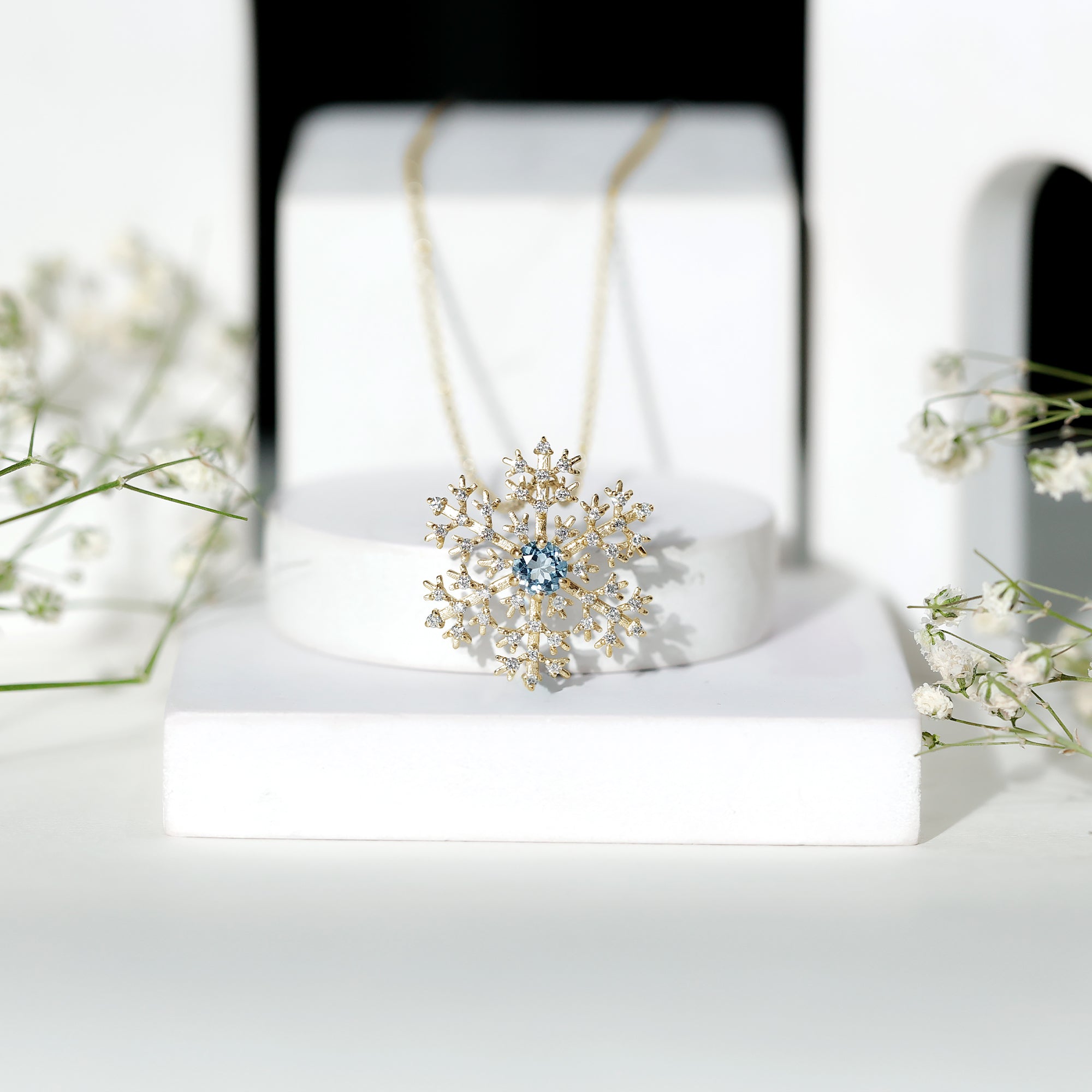 Snowflake Pendant Necklace with Aquamarine and Diamond AAA - Rosec Jewels