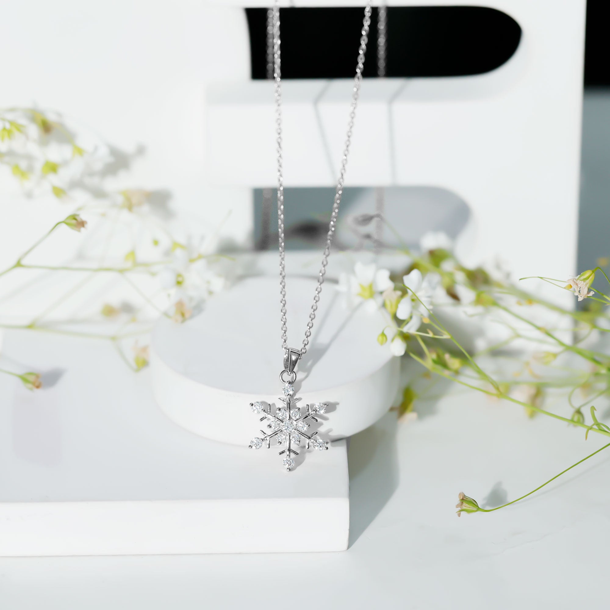 Lab Grown Diamond Christmas Snowflake Necklace Lab - ( EF-VS ) - Rosec Jewels