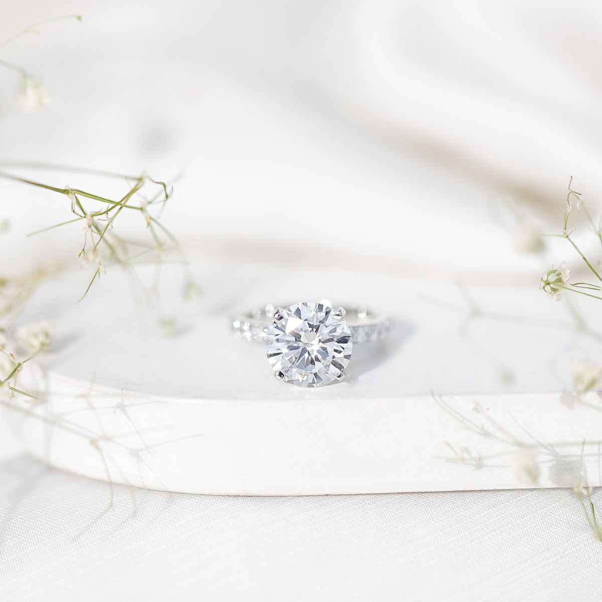Lab Grown 4 Carat Diamond Solitaire Engagement Ring with IGI Certificate Lab - ( E-VS1 ) - Rosec Jewels
