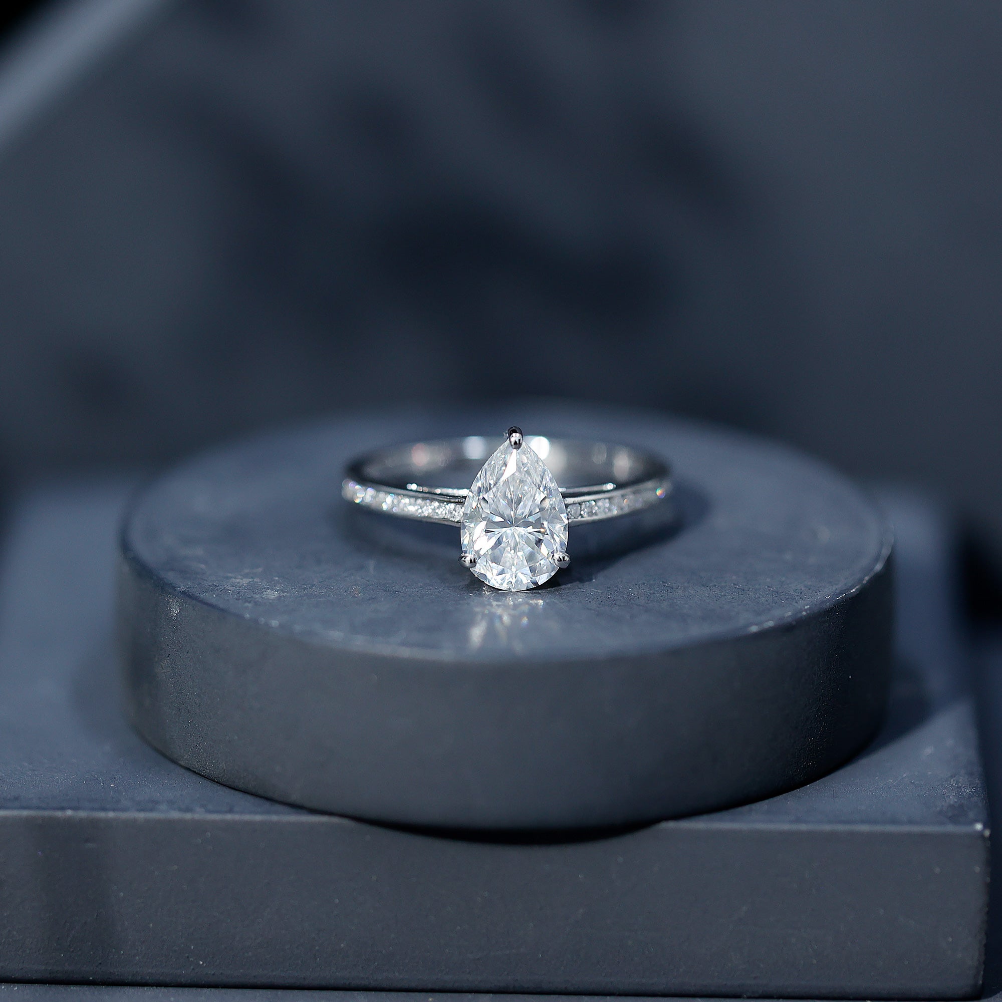 Solitaire Moissanite Pear Engagement Ring with Certificate D-VS1 - Rosec Jewels