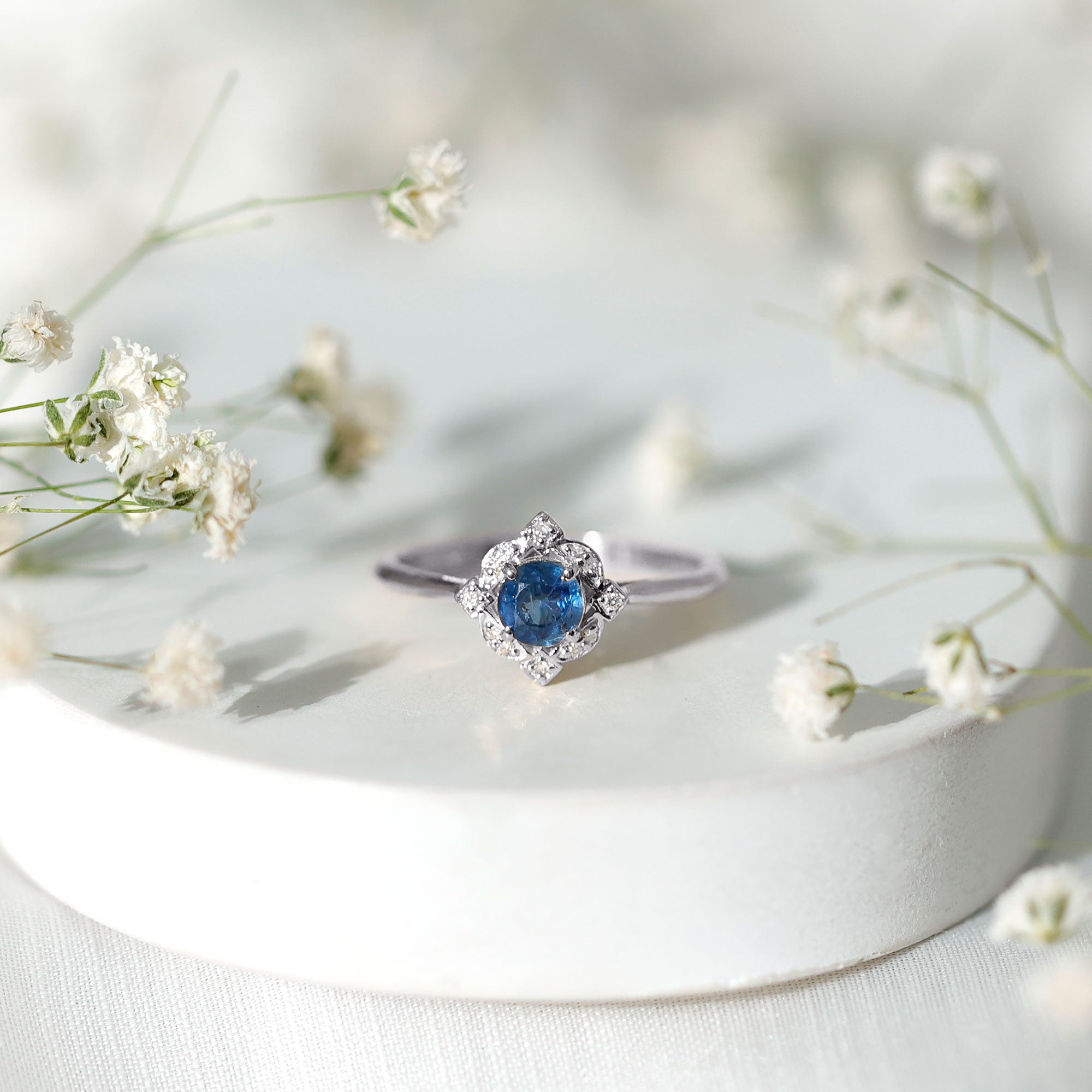 Vintage Style 0.9 Carat Blue Sapphire Engagement Ring with Diamond Halo AAA - Rosec Jewels