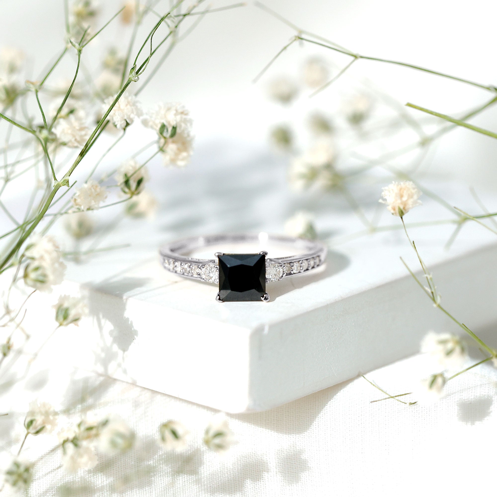 Certified 1 Carat Lab Grown Black and White Diamond Princess Cut Engagement Ring AAAA ( Synthetic ) - Rosec Jewels