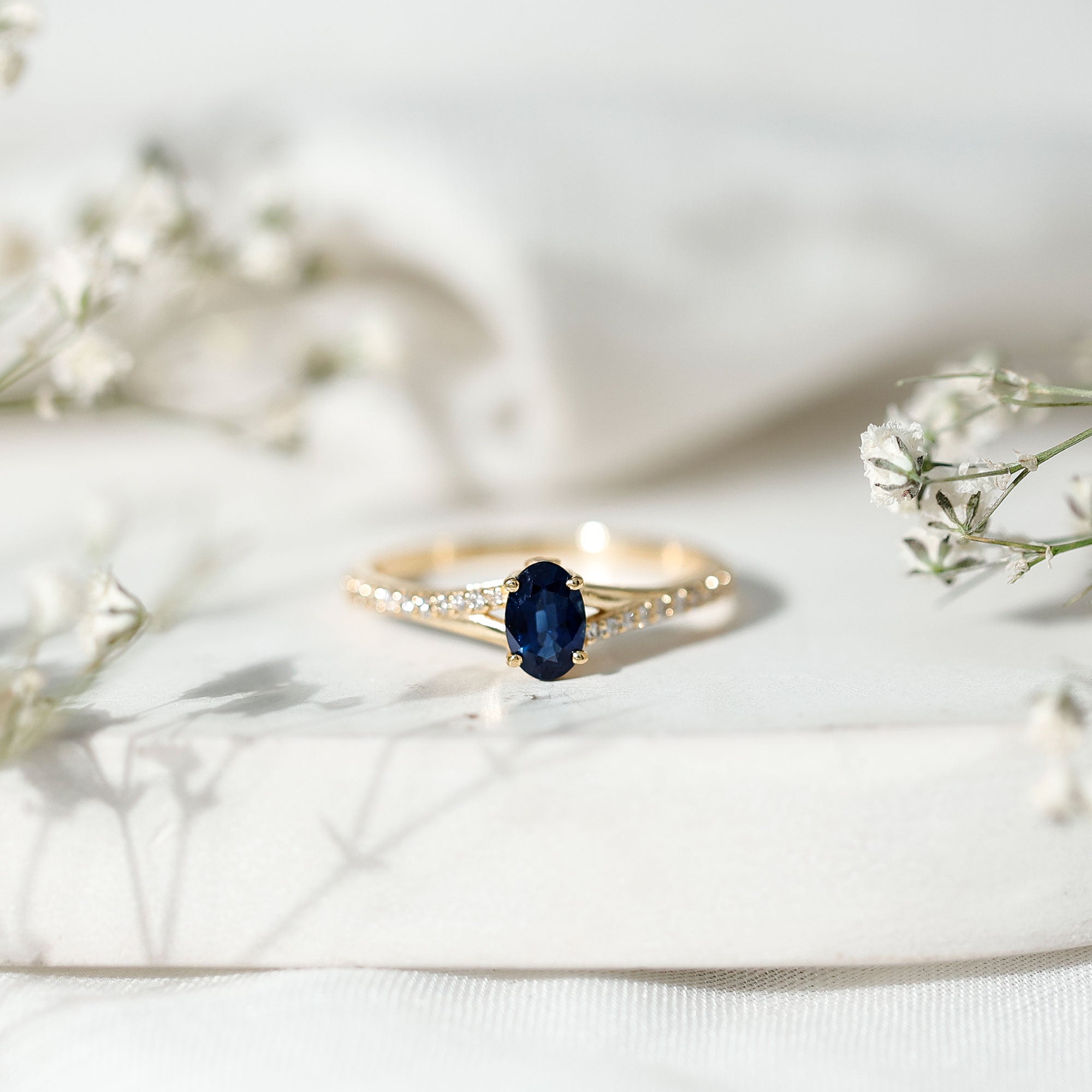 Natural 0.6 Carat Blue Sapphire Minimal Engagement Ring with Diamond Split Shank AAA - Rosec Jewels