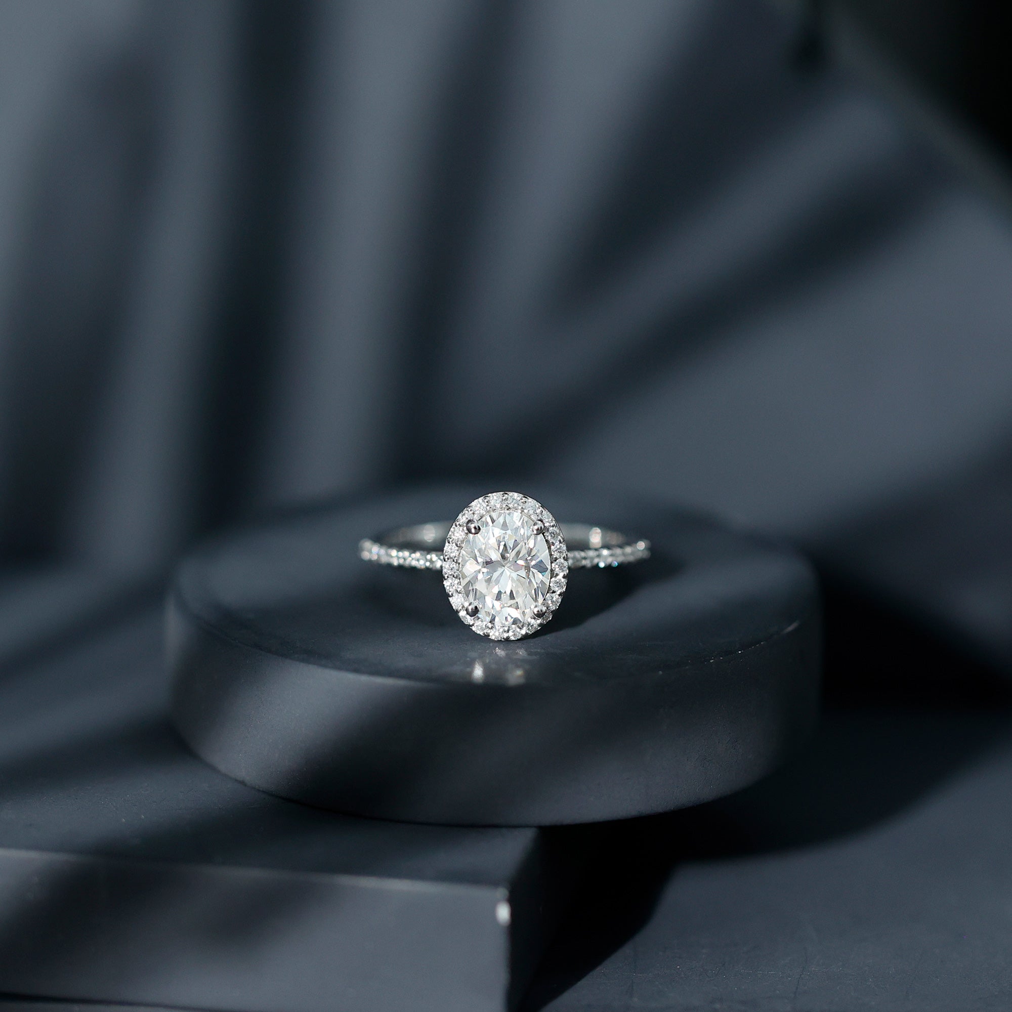 Oval Brilliant Cut Moissanite Classic Engagement Ring D-VS1 - Rosec Jewels