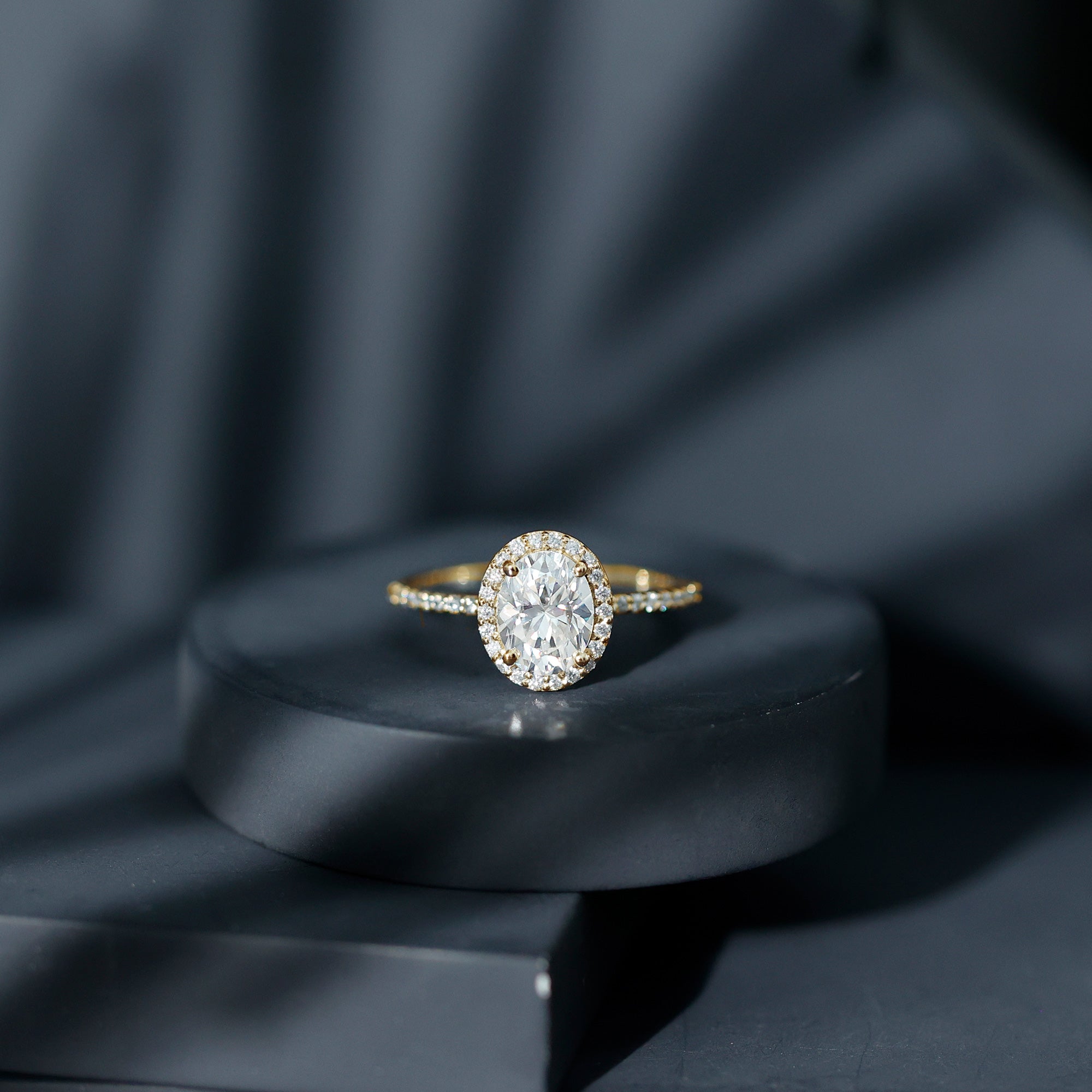 Oval Brilliant Cut Moissanite Classic Engagement Ring D-VS1 - Rosec Jewels