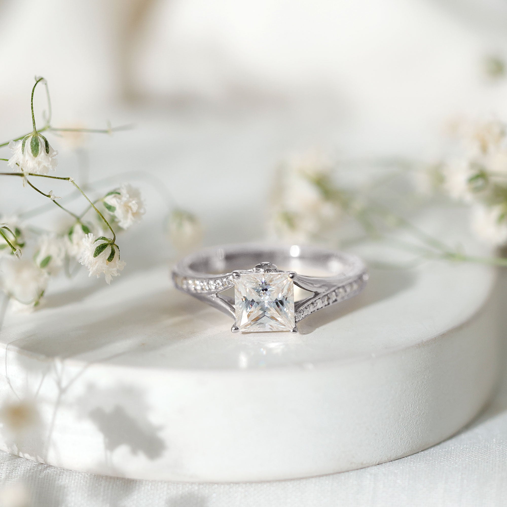Certified Princess Cut Moissanite Engagement Ring With Split Shank D-VS1 - Rosec Jewels