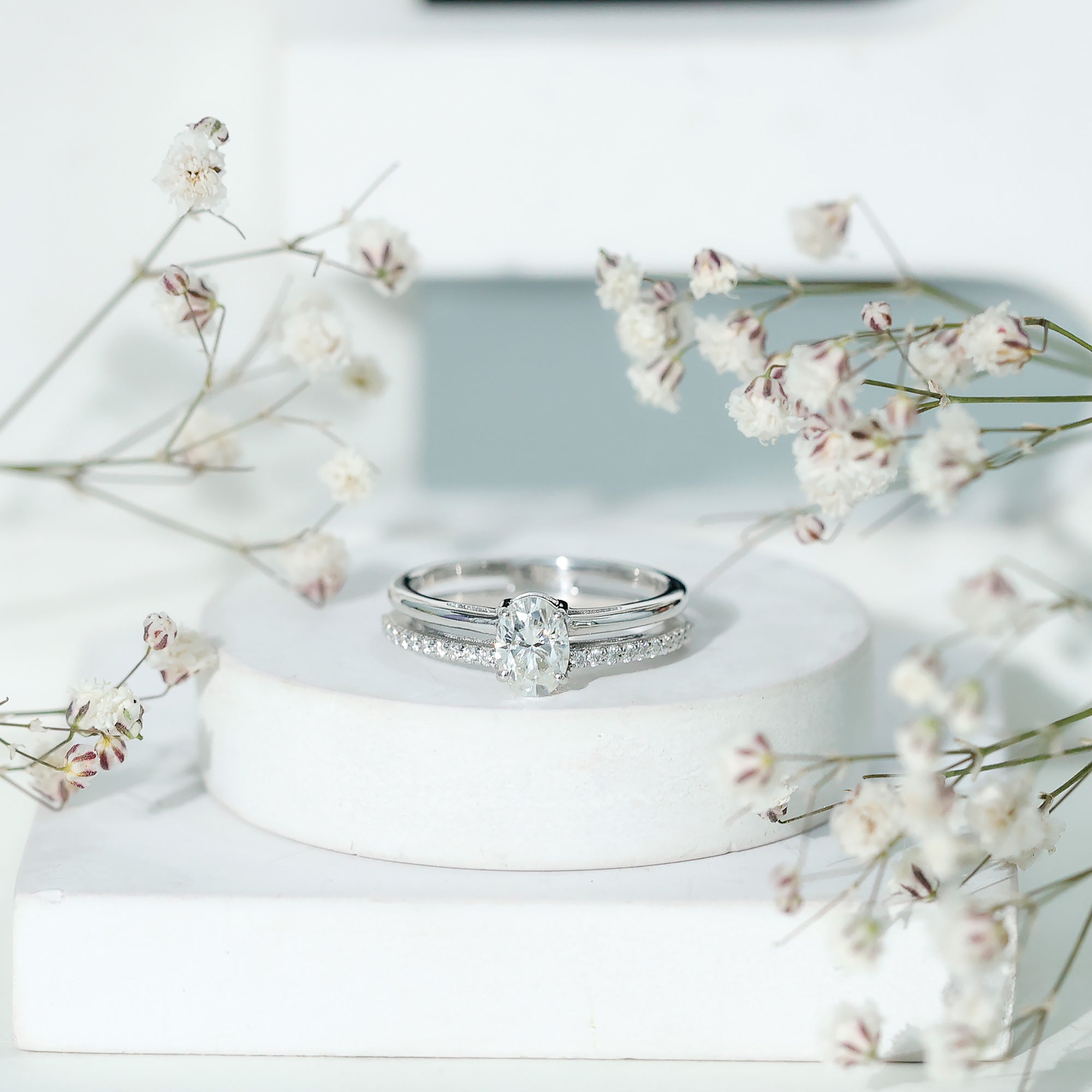 Oval Cut Solitaire Moissanite Double Band Engagement Ring D-VS1 - Rosec Jewels