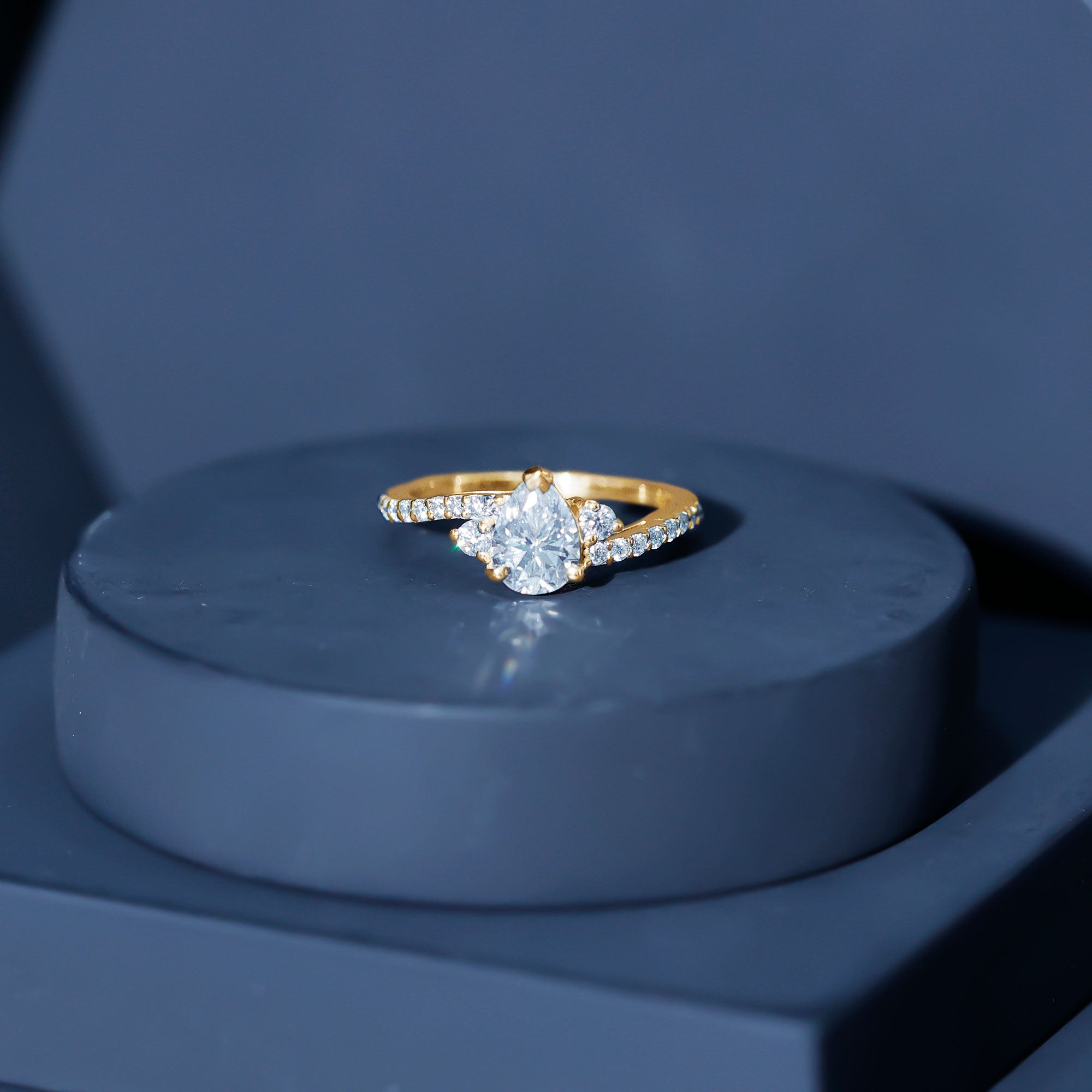 Pear Cut Moissanite Bypass Engagement Ring with Side Stones D-VS1 - Rosec Jewels