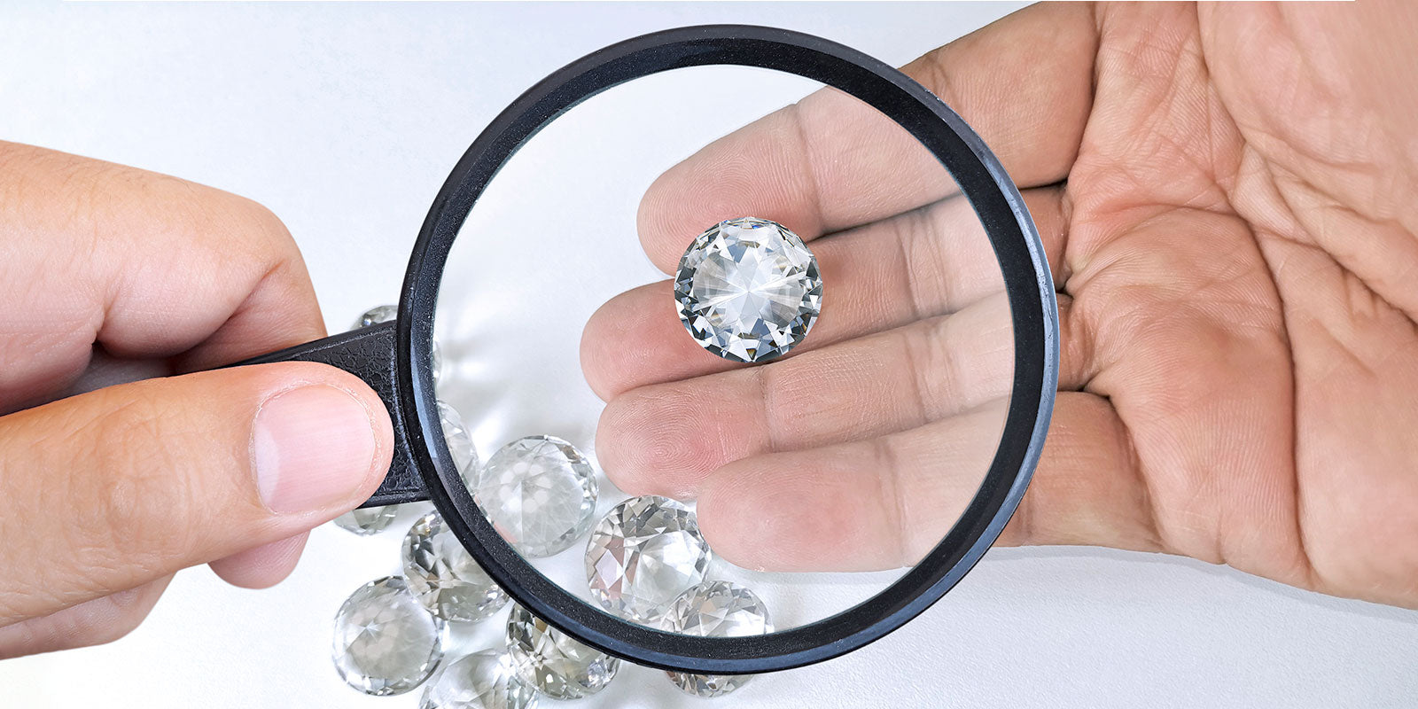 Can a Jeweler Tell If a Diamond Is Lab-Grown Through the Naked Eye?