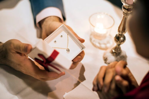 Jewelry Gifting Ideas: The Best Jewelry for Every Budget and Personality