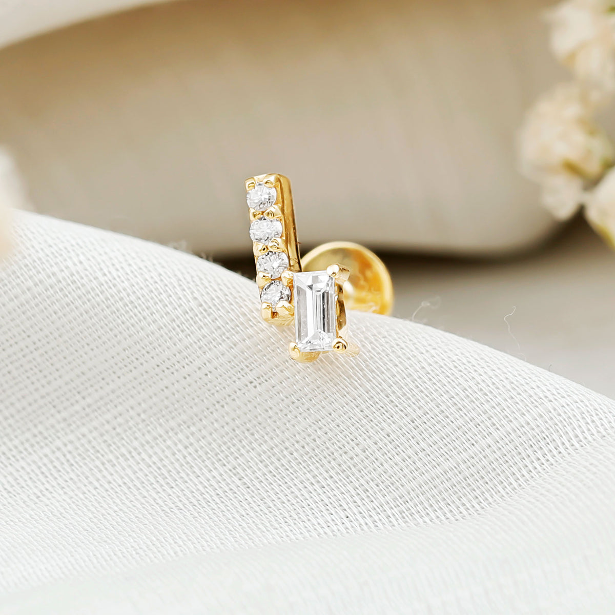 Minimalist Diamond Tragus Piercing Earring Natural - ( HI-SI ) - Rosec Jewels