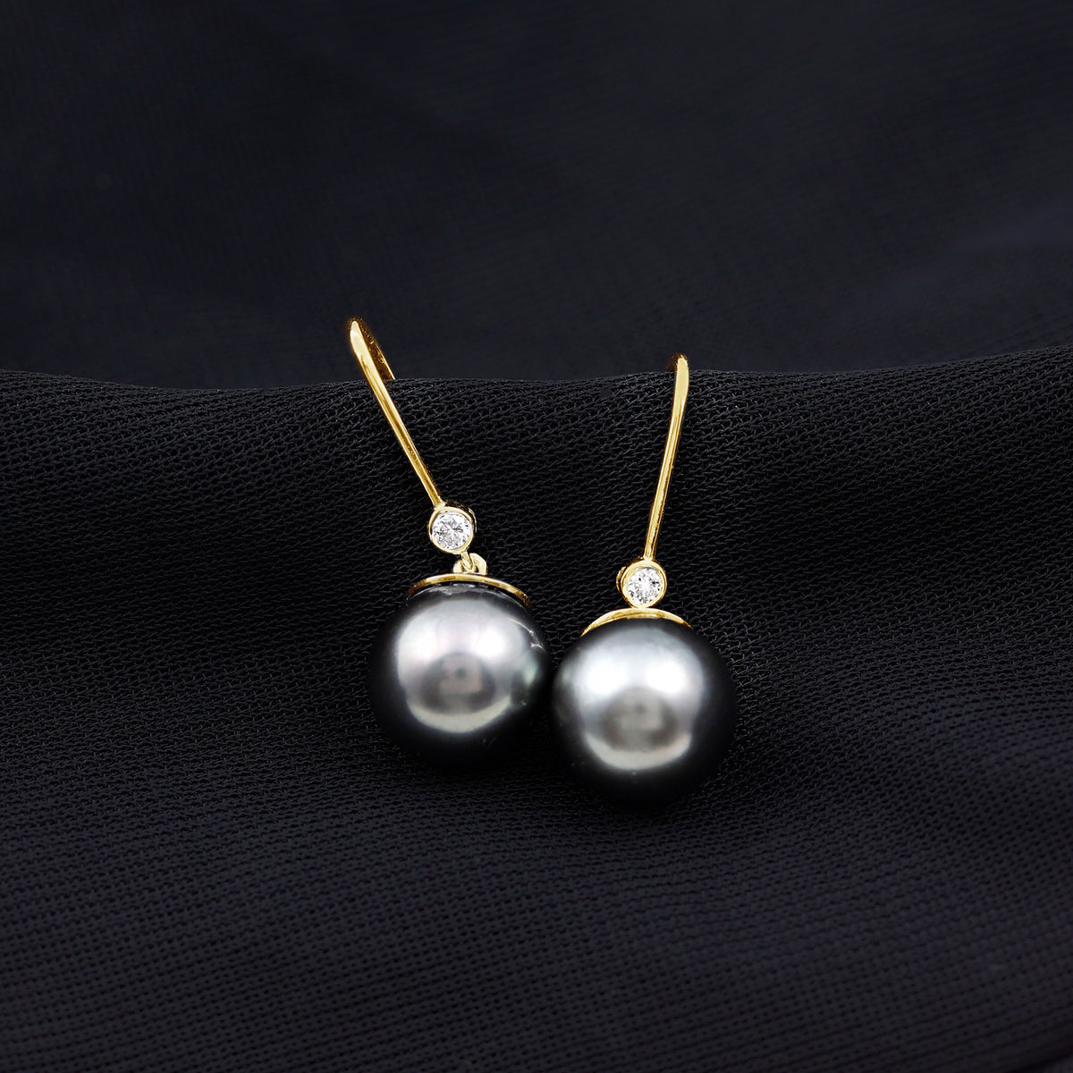 16 Carat Tahitian Black Pearl Dangling Earrings with Diamond AAA - Rosec Jewels