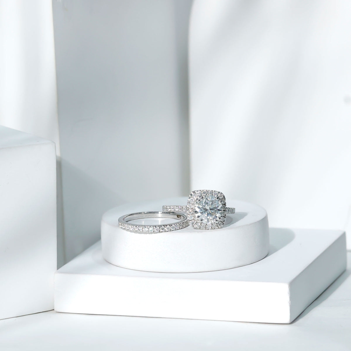 Round Certified Moissanite Wedding Ring Set with Halo D-VS1 - Rosec Jewels