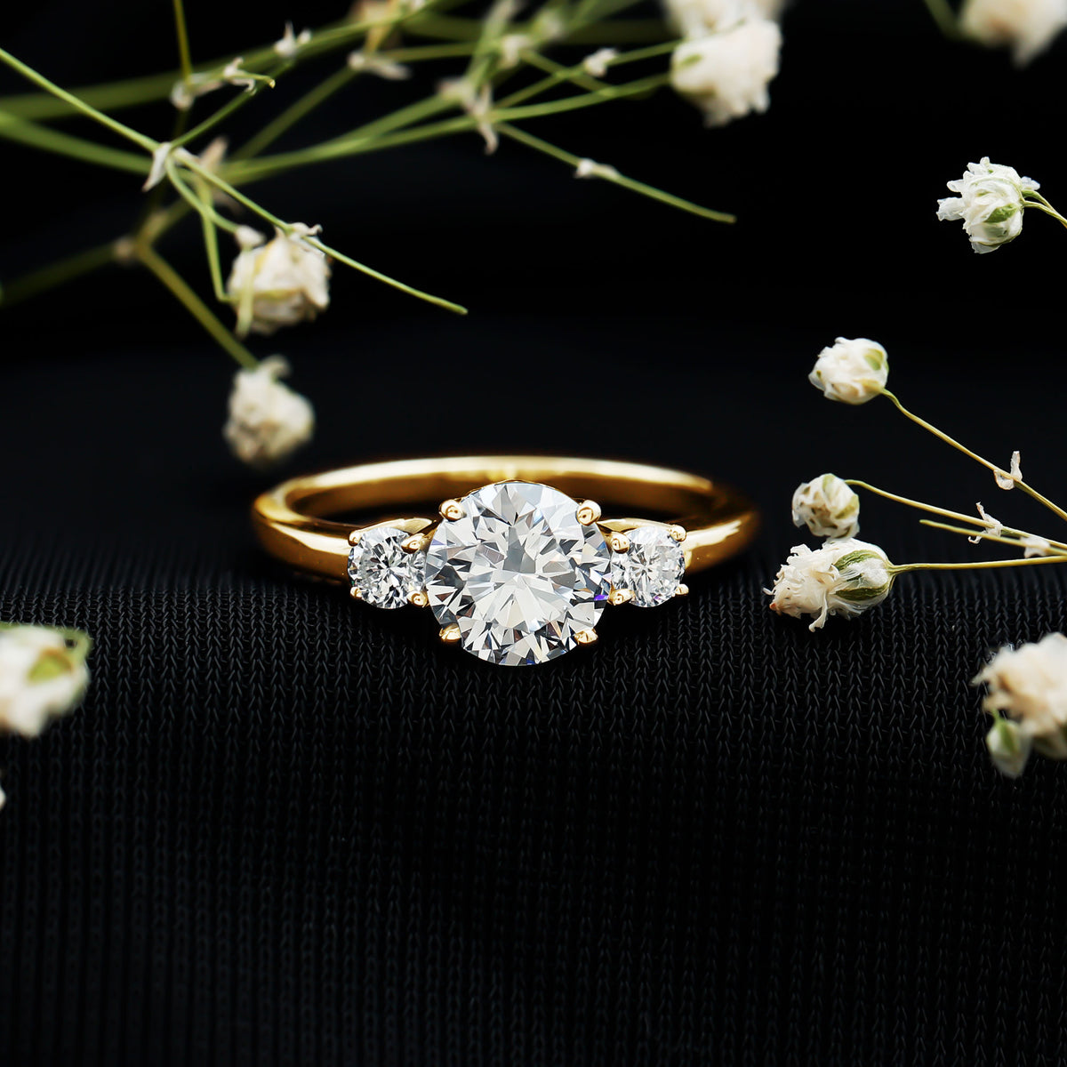 Moissanite Three Stone Round Engagement ring D-VS1 - Rosec Jewels