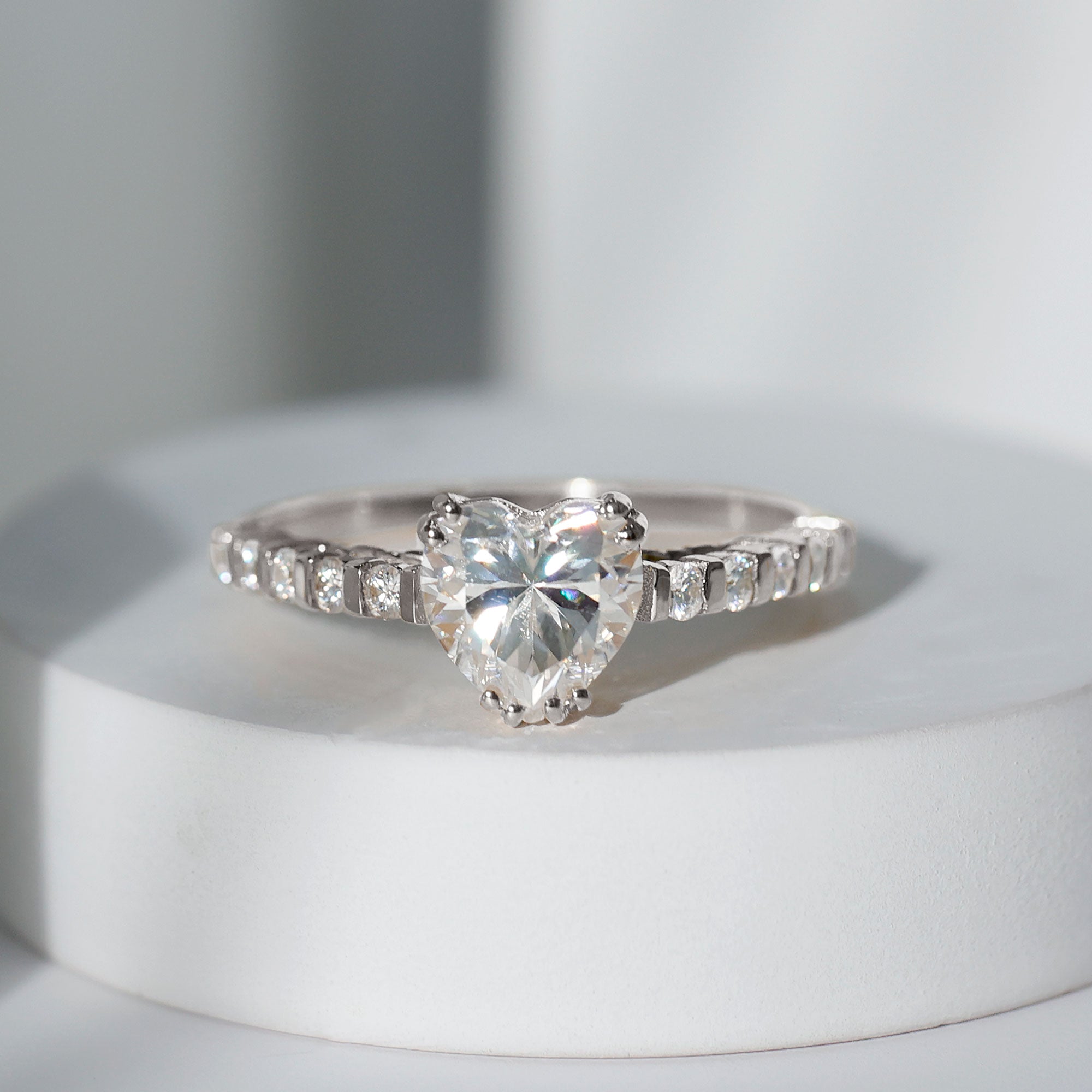 IGI Certified Lab Grown Diamond Heart Engagement Ring 2 Carat Lab - ( E-VS1 ) - Rosec Jewels