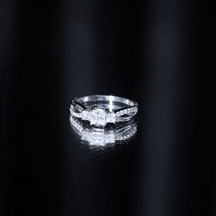 Princess Cut Moissanite Three Stone Engagement Ring D-VS1 - Rosec Jewels