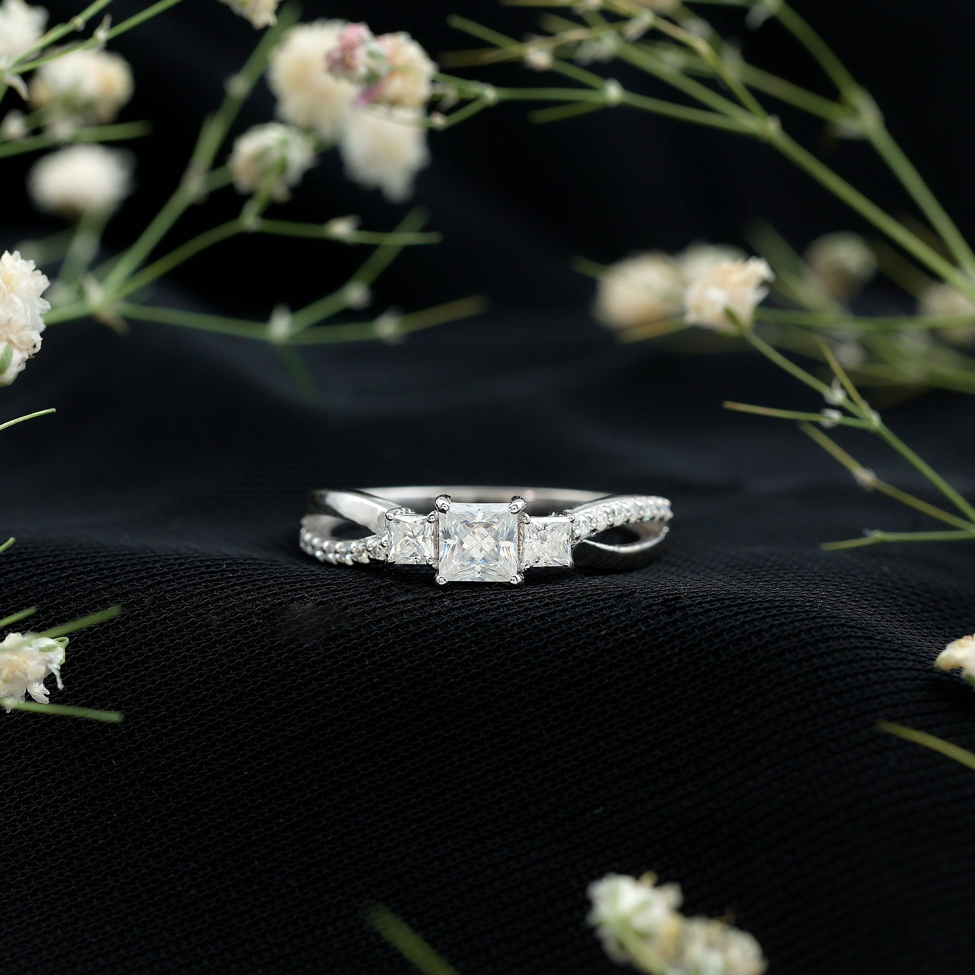 Princess Cut Moissanite Three Stone Engagement Ring D-VS1 - Rosec Jewels
