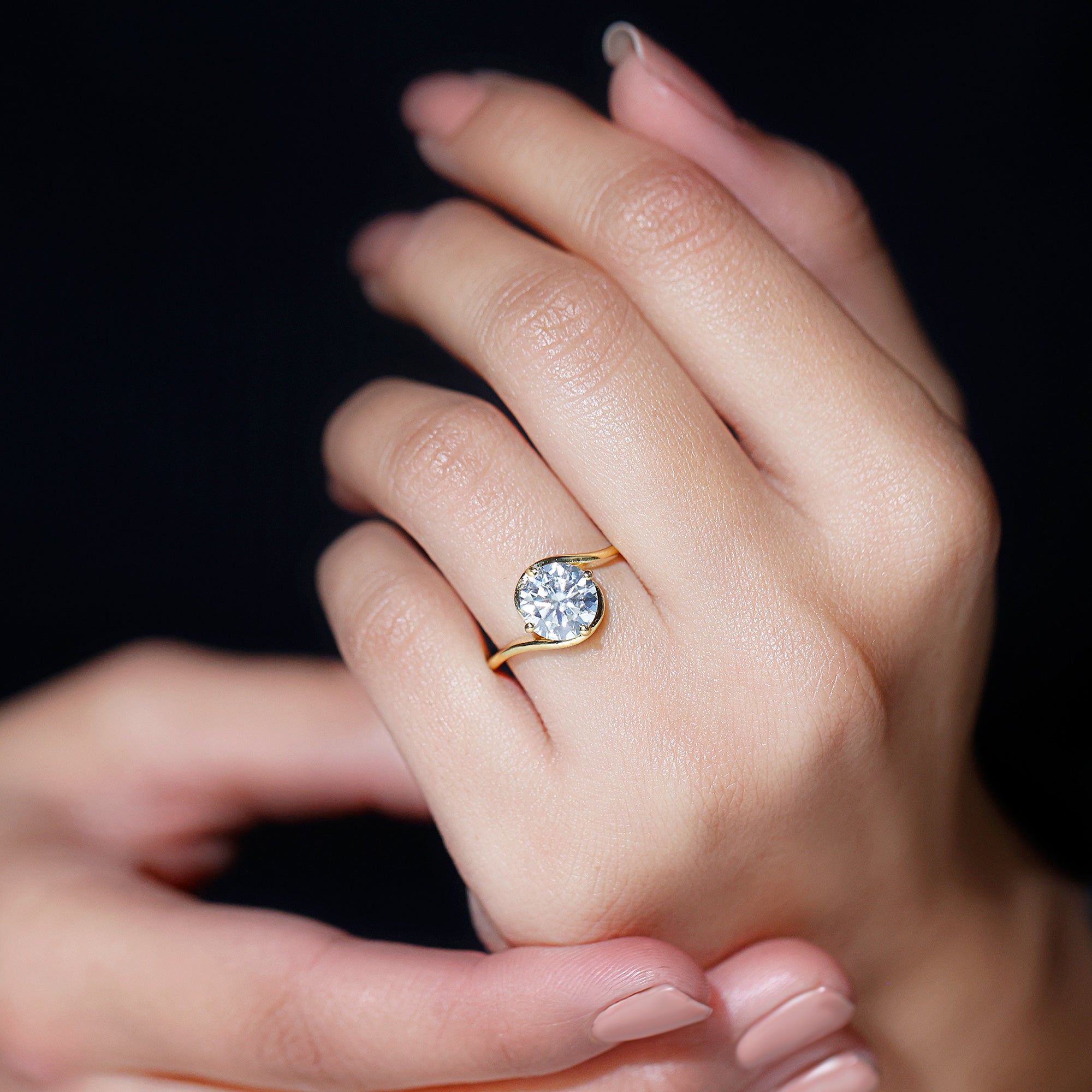 Round Cut 8 MM Moissanite Solitaire Engagement Ring in Bypass Shank D-VS1 - Rosec Jewels